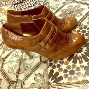 Enzo Ankle Boot Heels